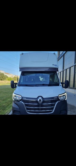Vând Renault Master
