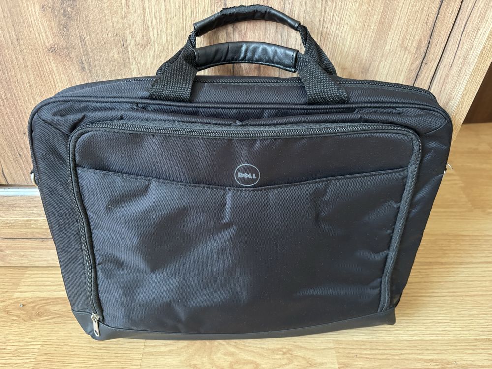 Лаптоп Dell Latitude 5590 + оригинална чанта