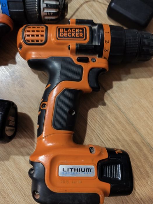 Autofiletante blsck&decker 2 bucati si incarcator original.