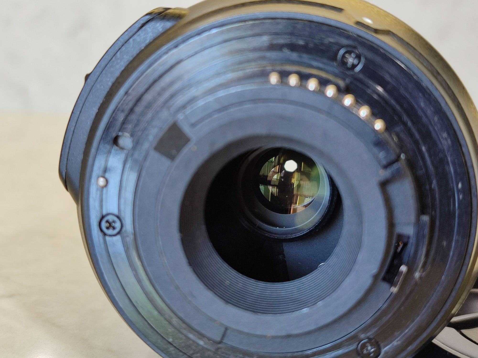 Продавам теле обектив Никон 55-200 f4-5,6