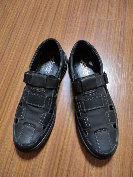 Продам мужскую обувь