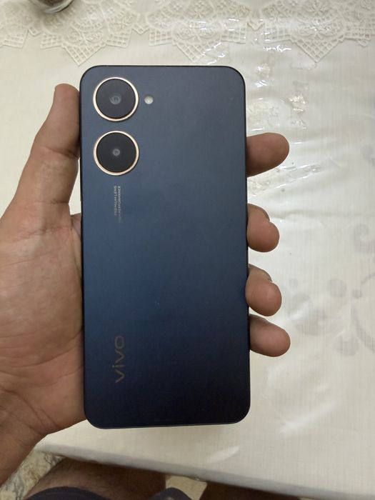 Srochna telefon sotiladi vivo y 3 xolati yaxshi imey otkan aybi yoq ka
