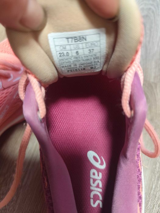 Дамски маратонки Asics