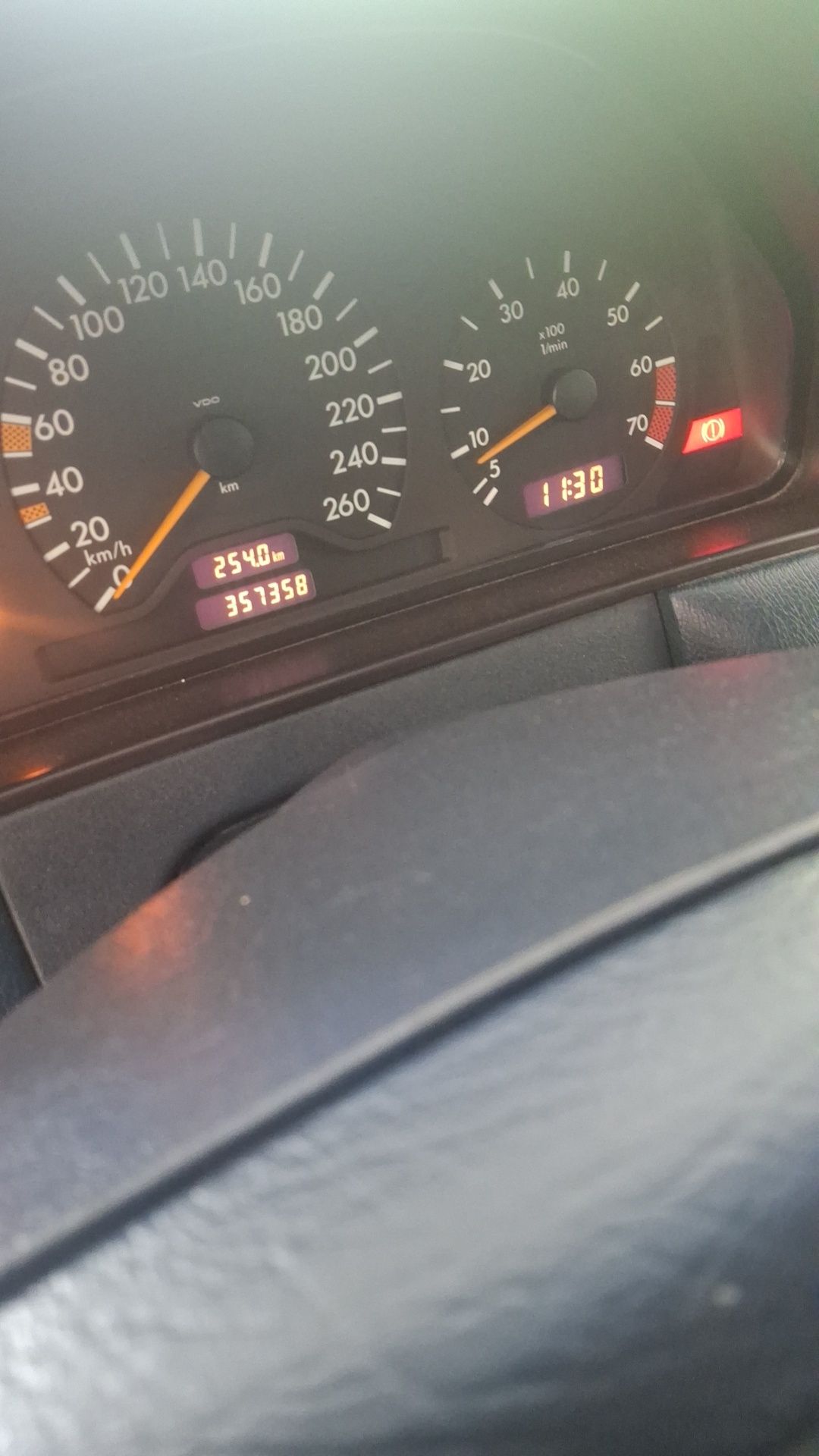 Мерседес W 210 сотилади