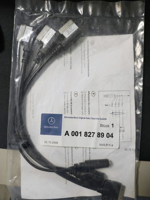 Set cabluri/interfete audio aux, USB, IPOD