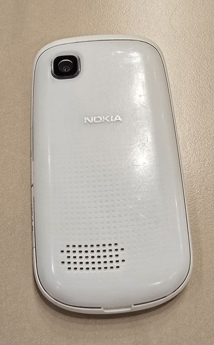 Телефон Nokia Asha 200 Dual SIM