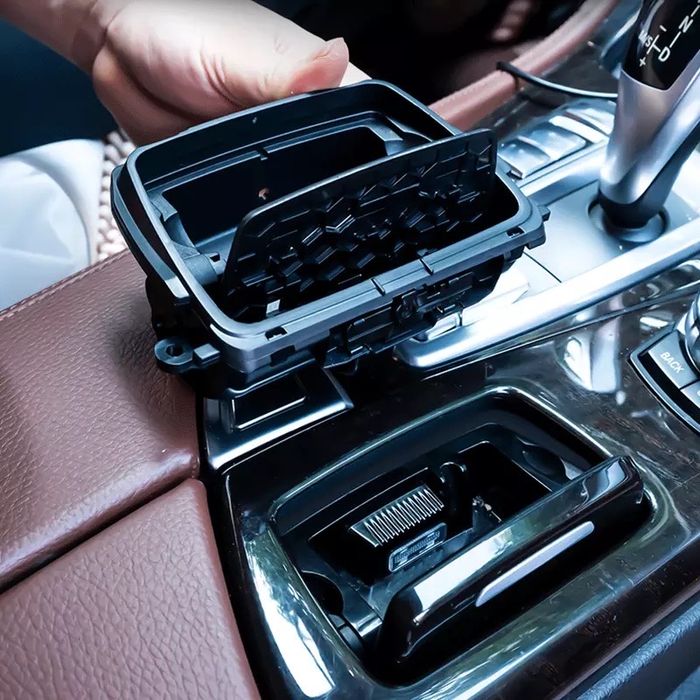 Scrumiera caseta centrala cotiera mijloc Bmw seria 5 F10/F11 noua