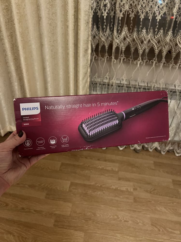 Выпрямитель расческа Philips , новый