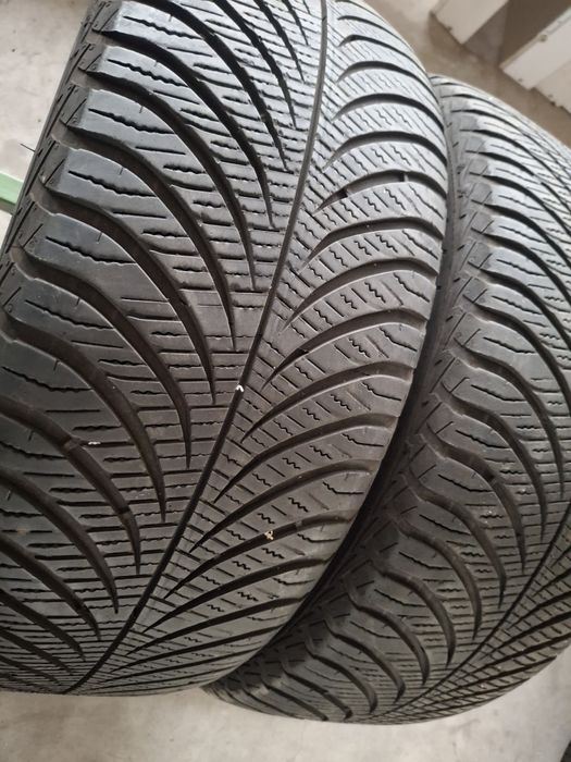 2 Anvelope M+S 215 50 r17 Goodyear