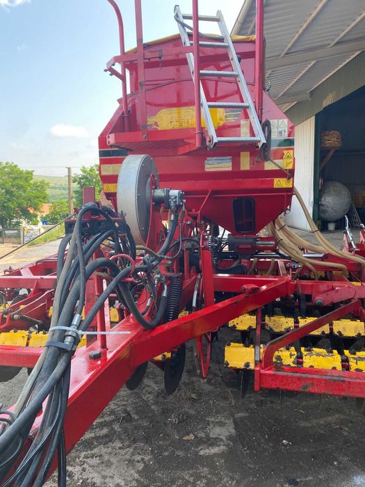 Vaderstad Rapid 400 F (Semanatoare Paioase)