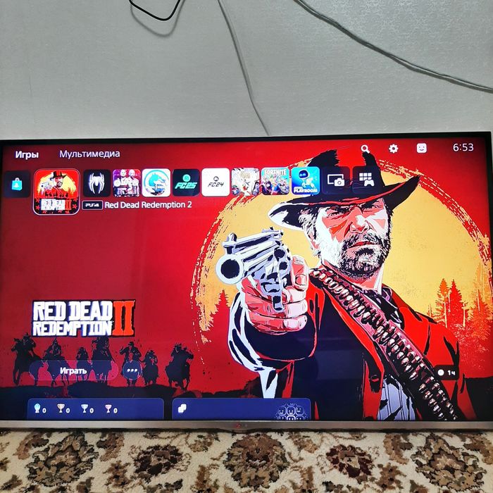 Sony Playstation 5 с двумя джостиками, 8 игр.