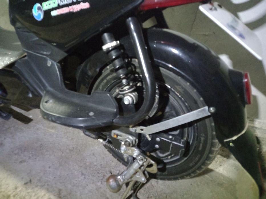 Skuter sotiladi.Yili yengi xali xic qanca minilmagan.Zaruriyatan soti