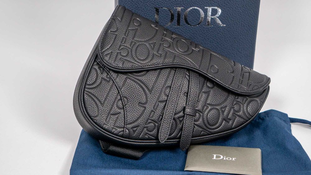 Чанта Dior Gravity от кожа и черен гранулиран телешки набук