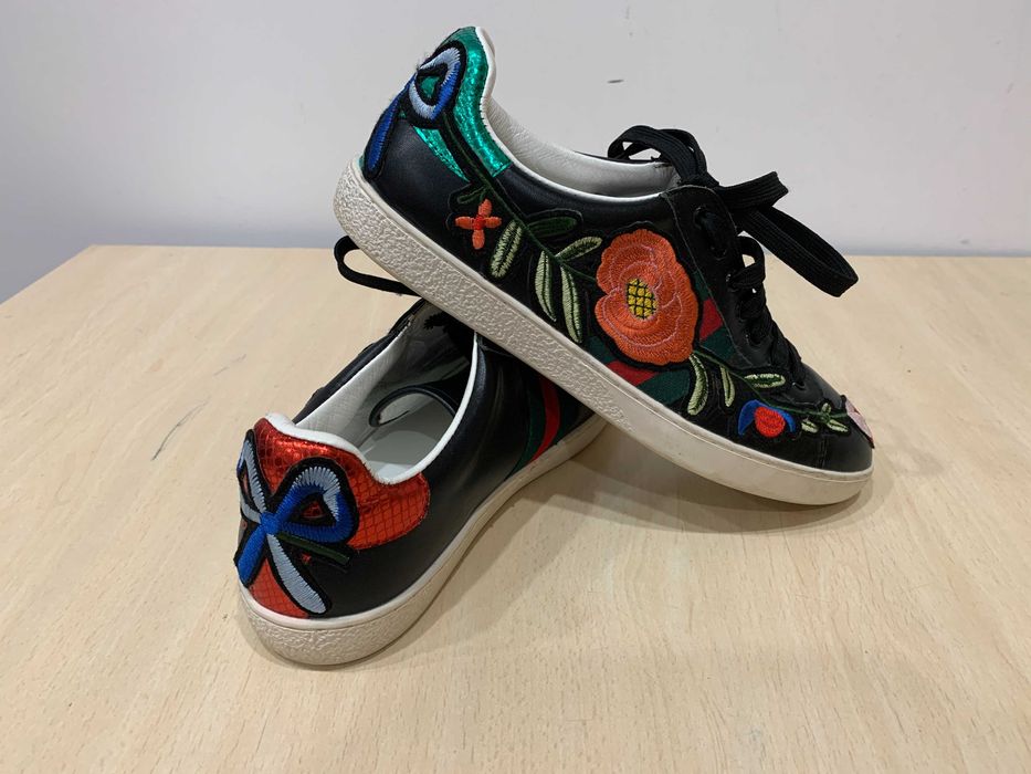 Pantofi Sport/Sneakers deosebiti cu broderie aplicata  39