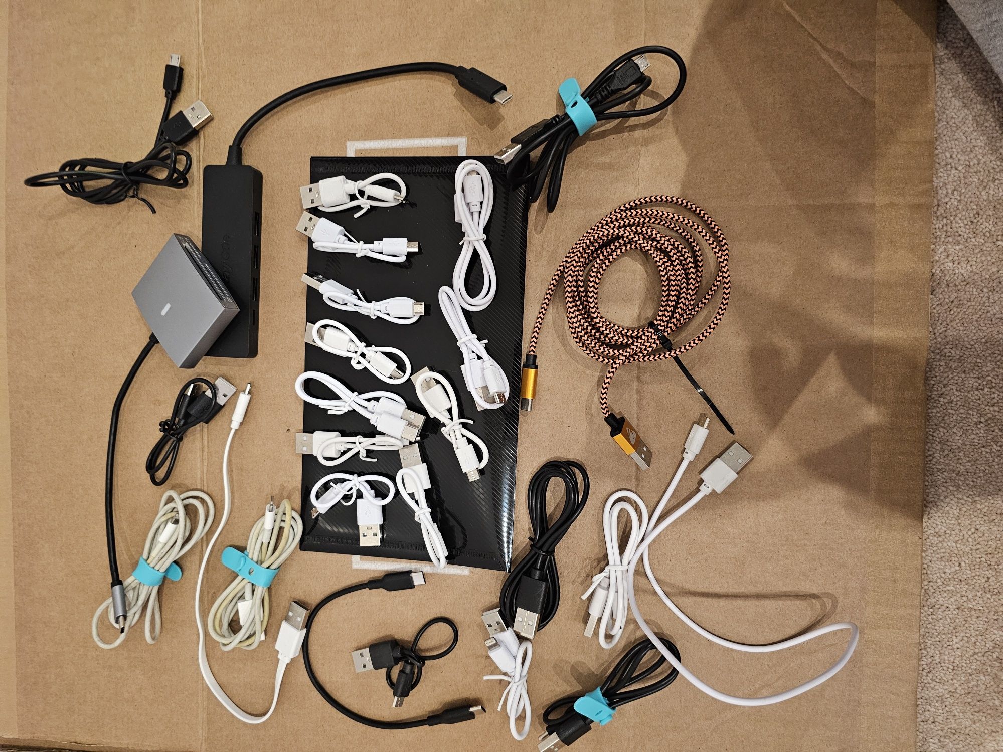 Cabluri microusb, Lightning, Type C, card reader,  Type C - USB, HDMI