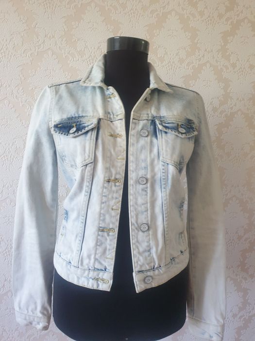 ДЖИНСОВАЯ КУРТКА Colins, красивая варка ,размер S