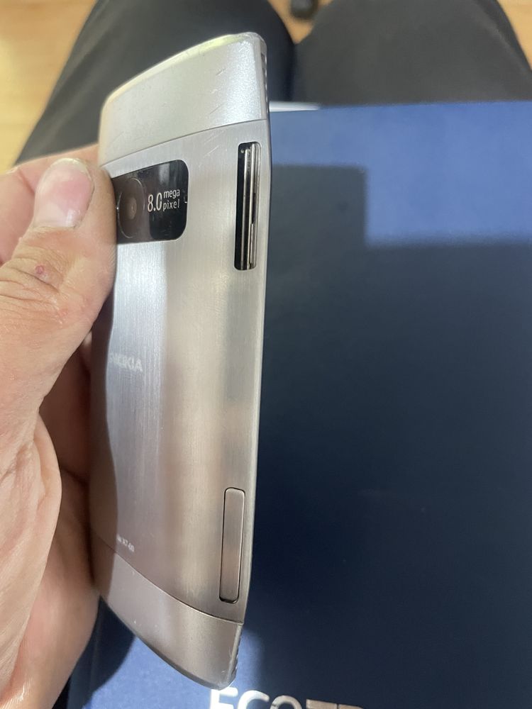 Vand nokia x7-00
