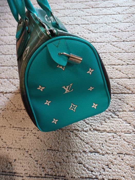 Louis Vuitton чанти