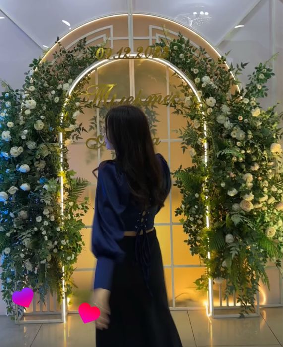 кофта темно-синего цвета