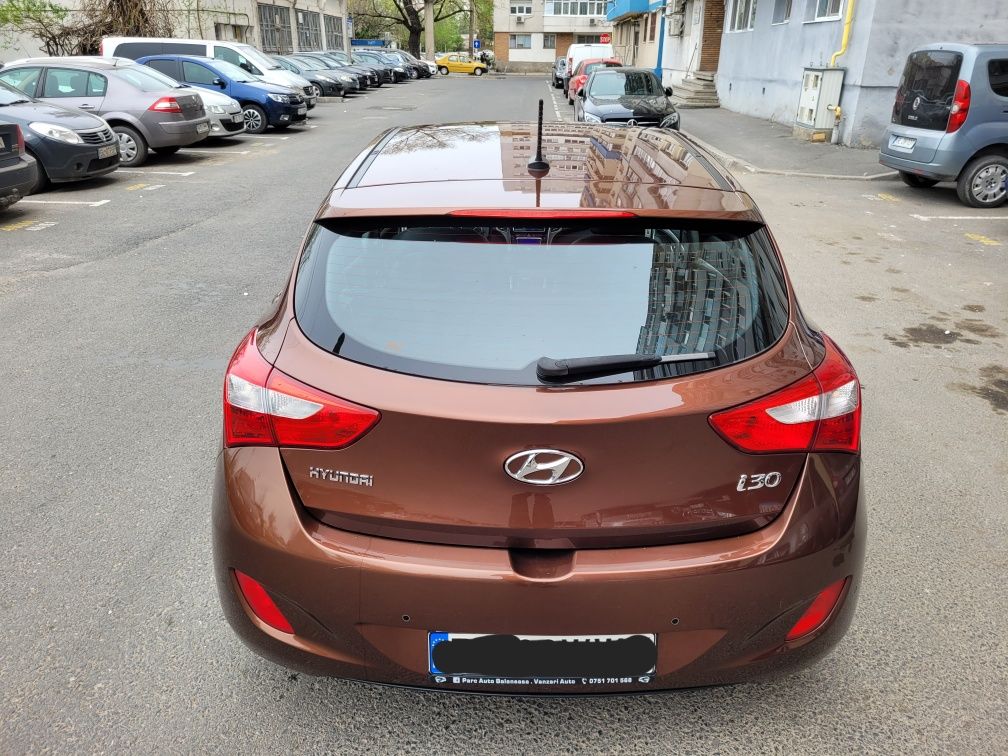 Hyundai I30 full-piele