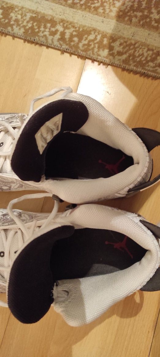 Nike Jordan обувки, 42,5