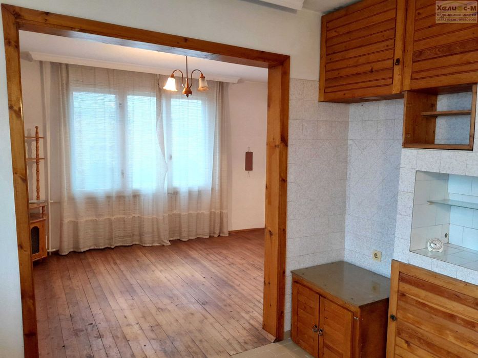 Продава се Тристаен апартамент в Монтана, Широк център - 100 кв.м за 1270 €/кв.м - Снимка #2
