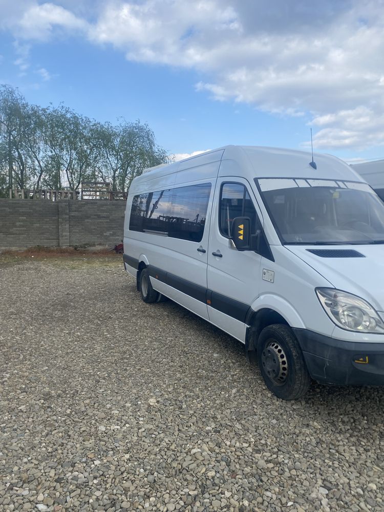 Microbuz mercedes sprinter 516