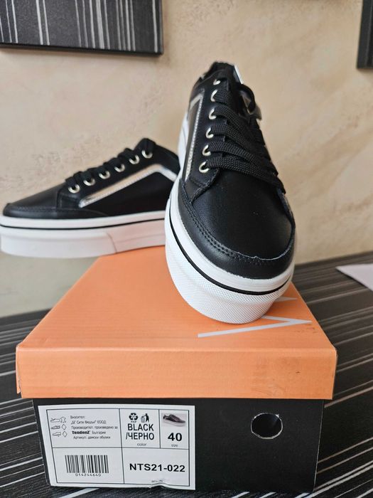 Чисто нови обувки Tendenz  естествена + eko кожа