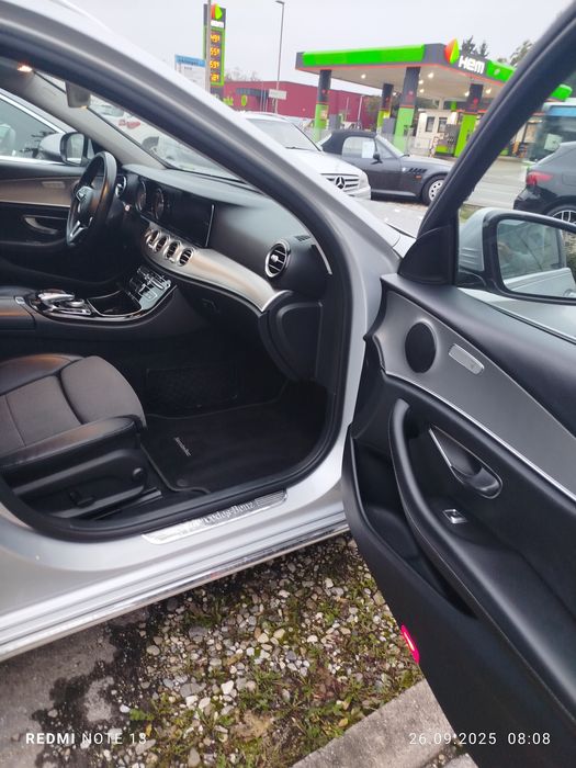 Mercedes E Class. Istoric service, foarte multe dotari