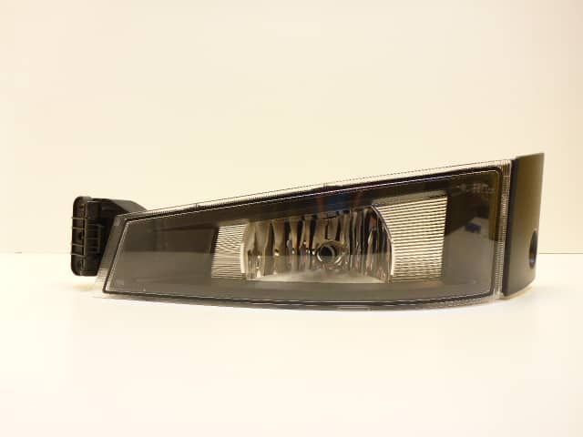 lampa de ceata partea stanga volvo