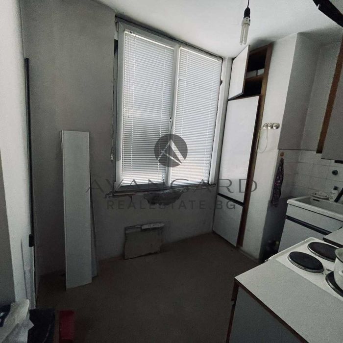 Продава се Тристаен апартамент в Пловдив, Кючук Париж - 101 кв.м за 1395 €/кв.м - Снимка #5