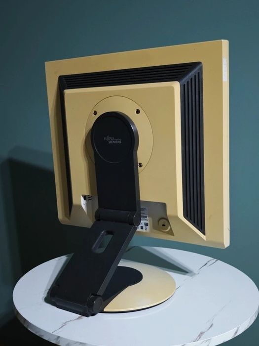 Monitor Fujitsu Siemens perfect functional