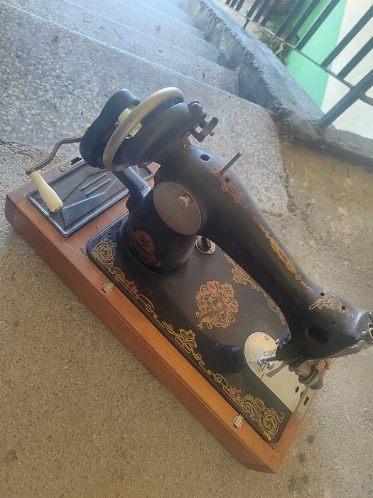 Ръчна машина за шиене