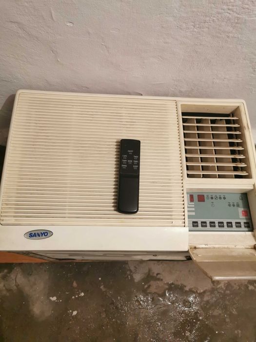 Климатик работещ