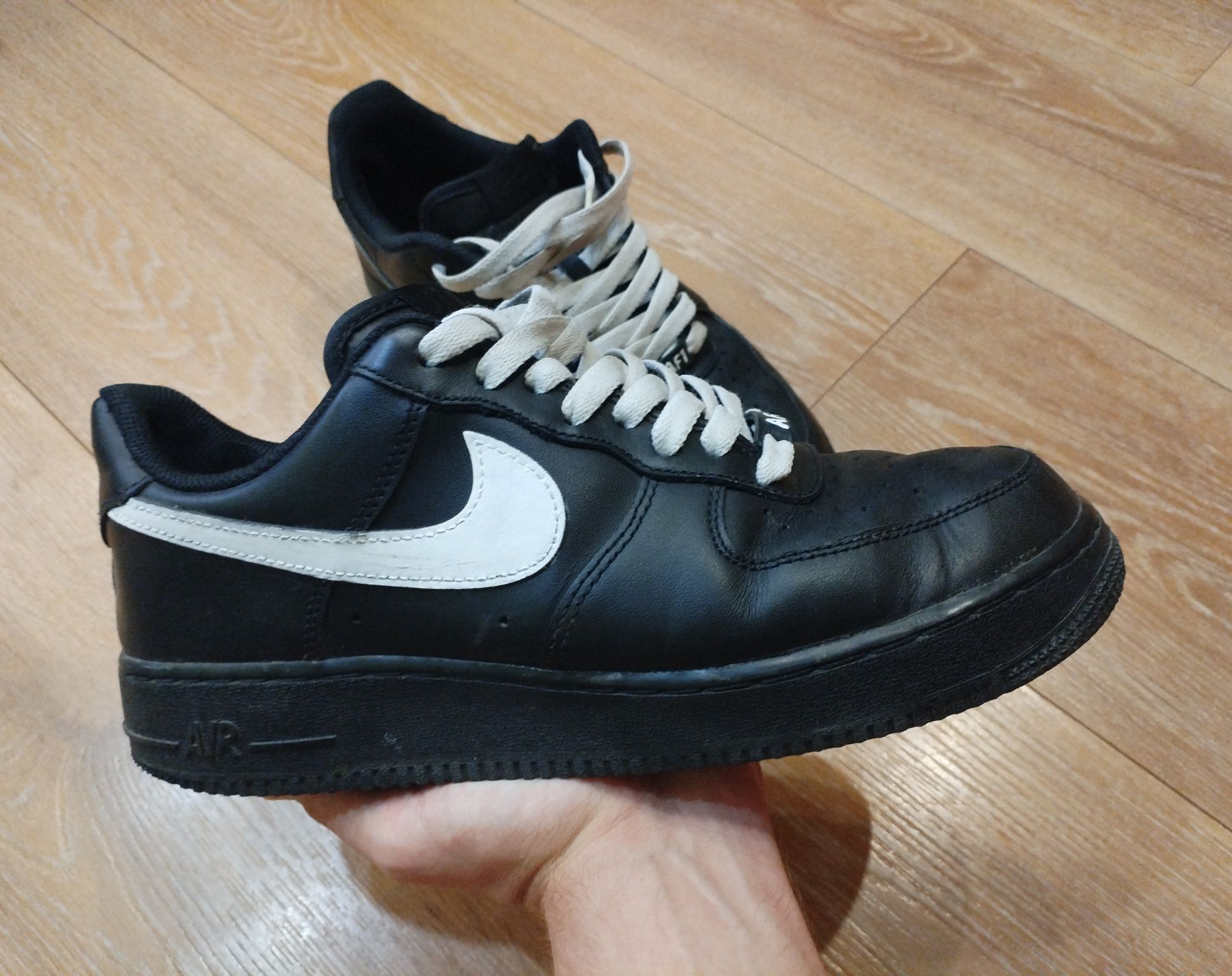 Nike air force triple black маратонки оригинален