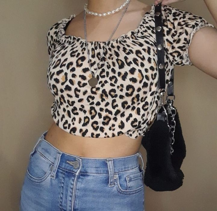 Top pe umeri model leopard