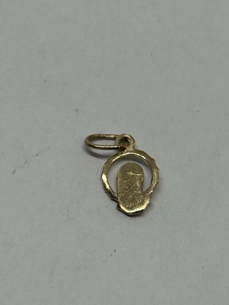 златна висулка богородица 0.77гр 14к 585