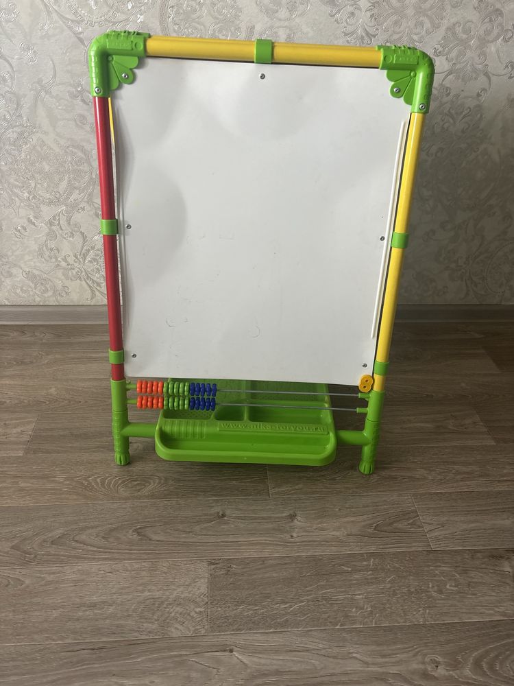 Продается мольберт