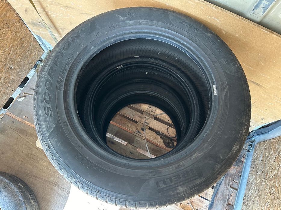 3 anvelope Iarna Pirelli Scorpion 255/55/R19