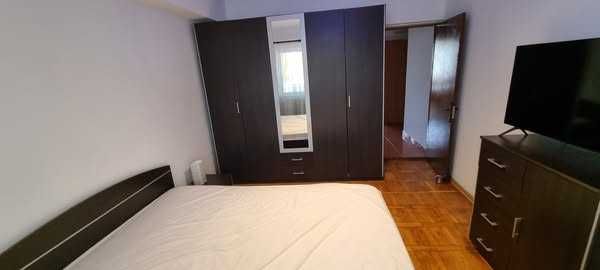 Ofer spre închiriere apartament 3 camere