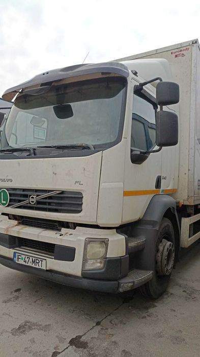 Autoutilitara Volvo  FL240