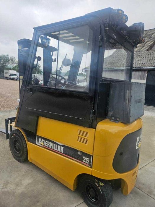 stivuitor electric caterpillar 2004 duplex 2500 kg antiex