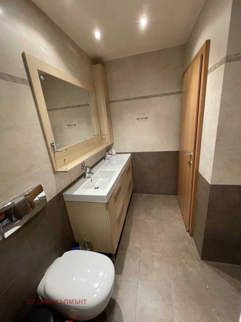 Продава се Двустаен апартамент в София, Манастирски ливади - 64 кв.м за 3430 €/кв.м - Снимка #5