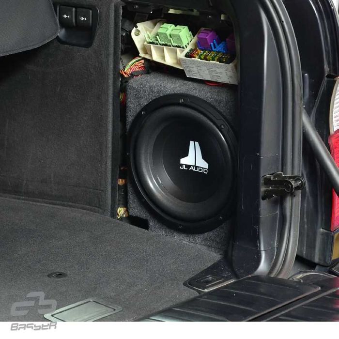 Бас Кутия За BMW X5 E53 10"/25cm