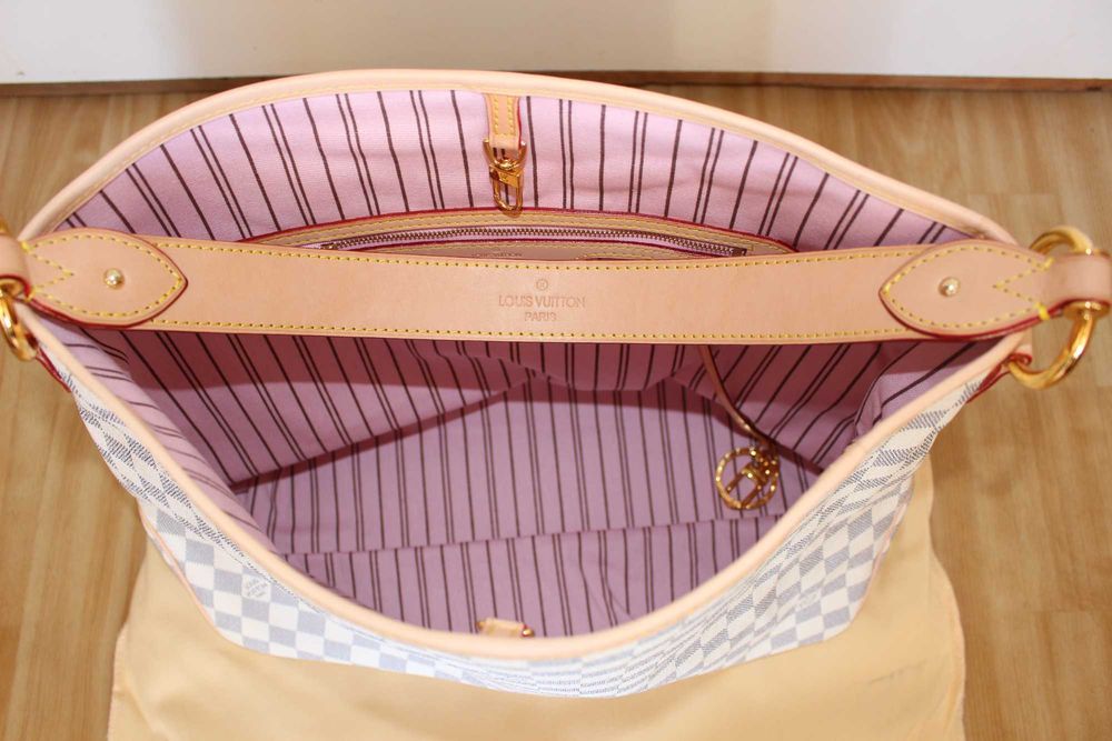 Дамската чанта Louis Vuitton Delightful