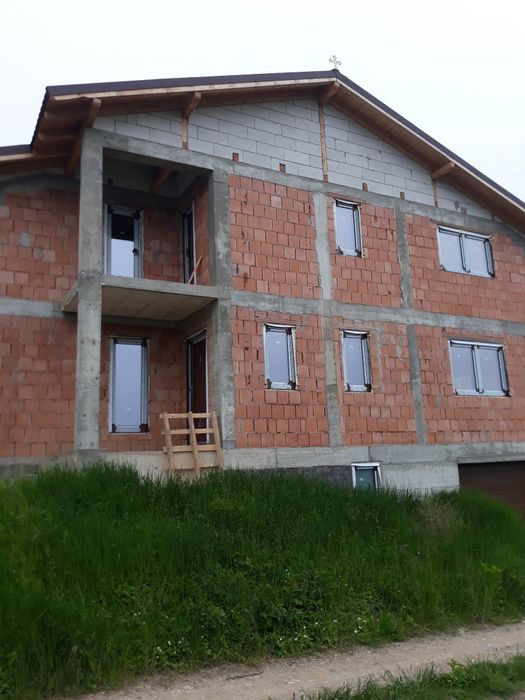 Vând casă în Alba Iulia, pe strada Valea Argintului