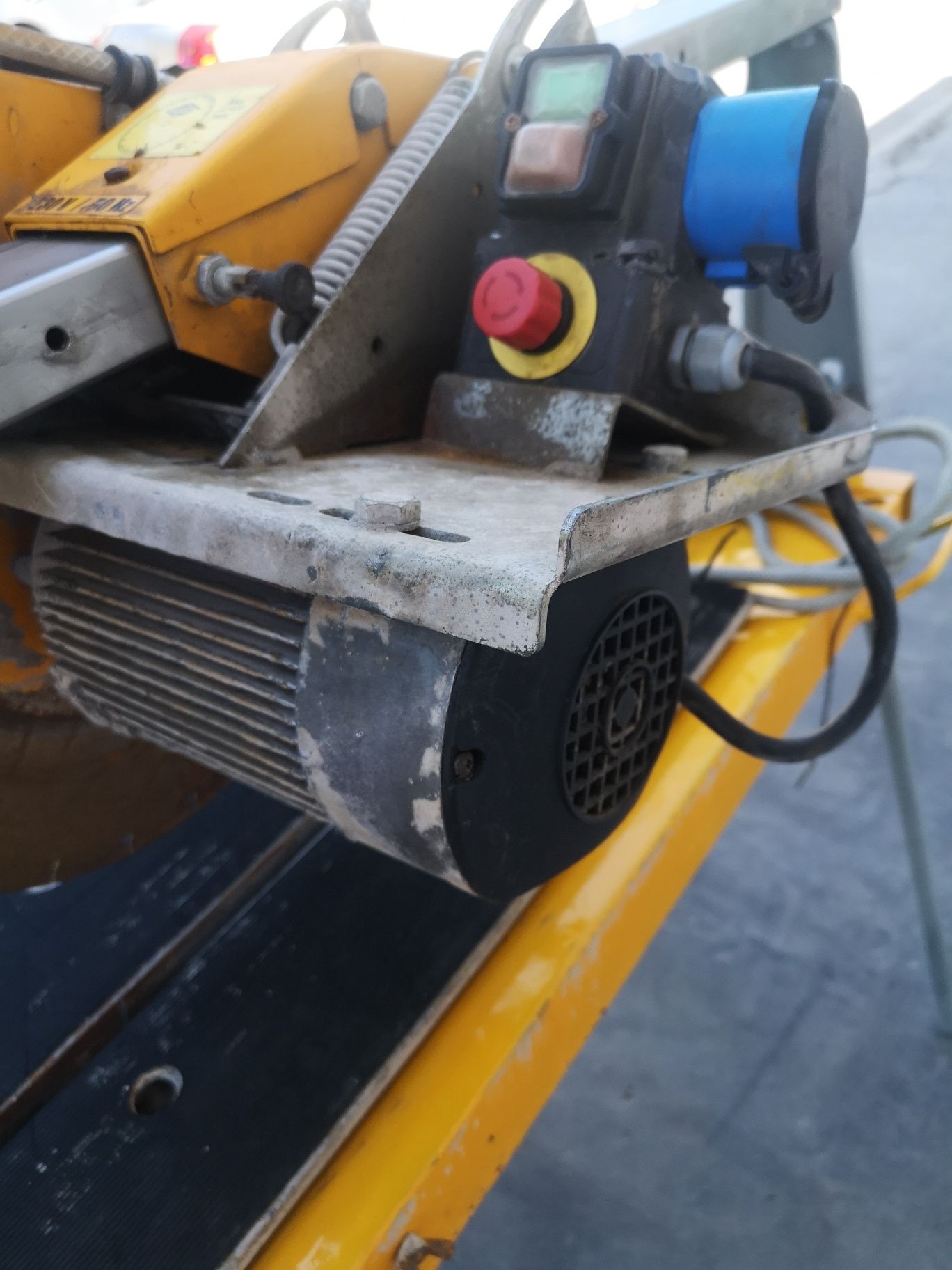 Машина за Рязане на Мрамор Камък 220V 2.2kwЧупещо Рамо