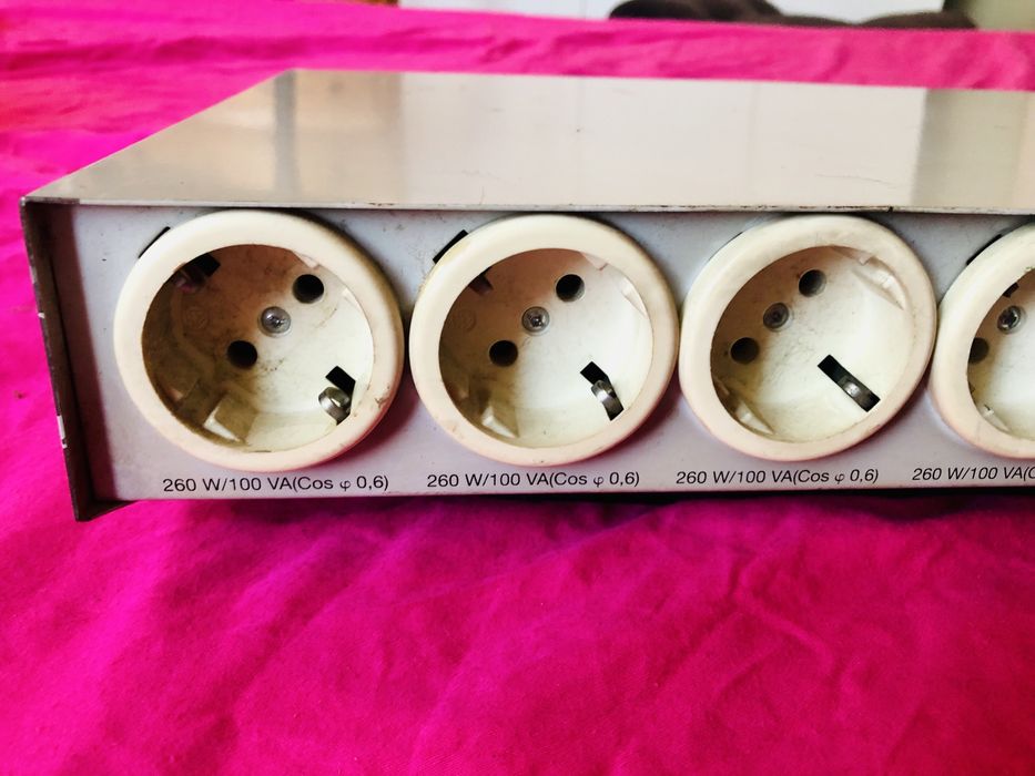 CONRAD POWER MANAGER разклонител предпазител