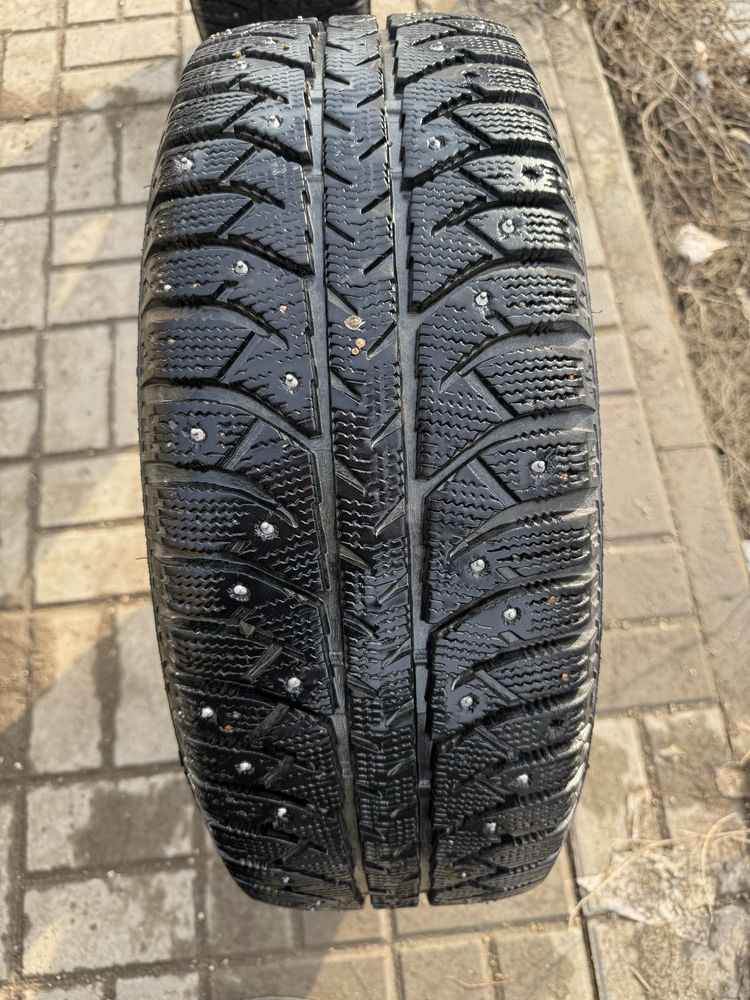 Продам шины 205/55/16