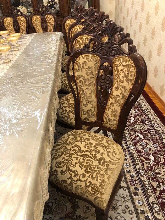 Mebel shkafi bilan sotiladi